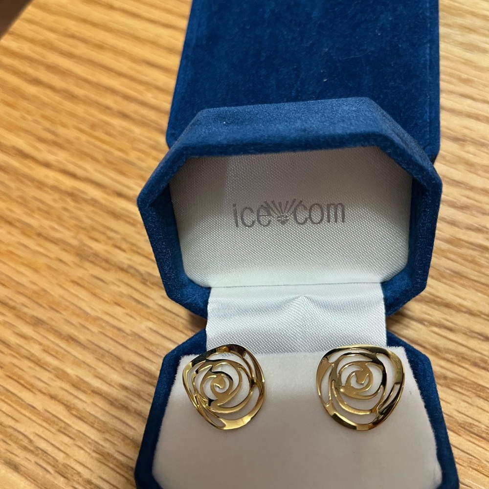 14K Gold Spiral Earrings